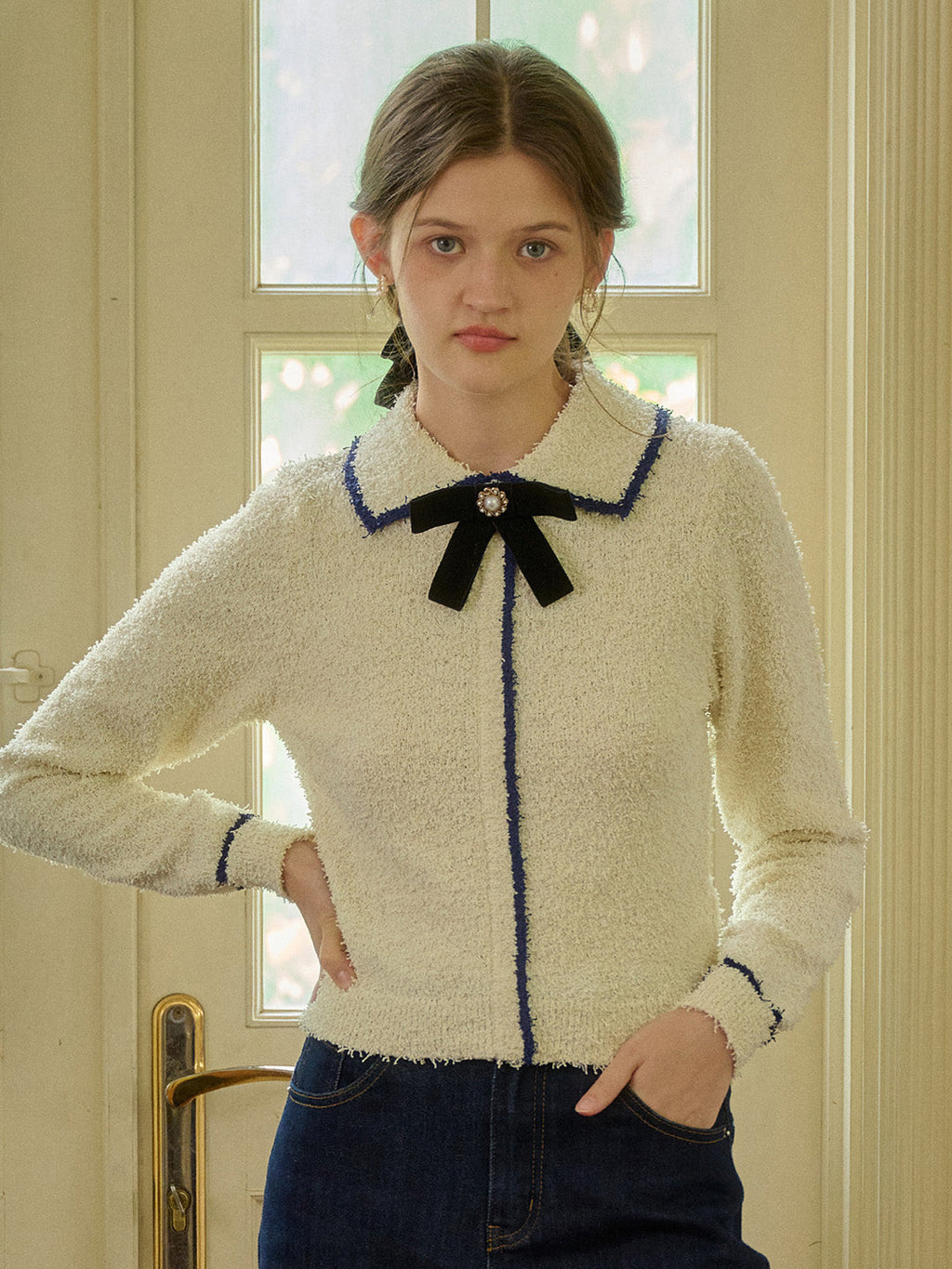 【Final Sale】Paige V-Neck Contrasting Trim Bow Sweater