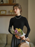 Erin 100% Wool Simple Mock Neck Slim Fit Sweater - Black