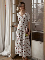 Saanvi Retro V-Neck Printed Dress