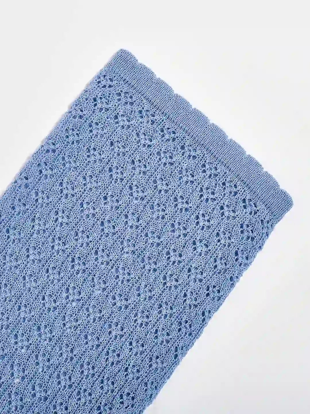 Voka Simple V-Neck Wool Cardigan