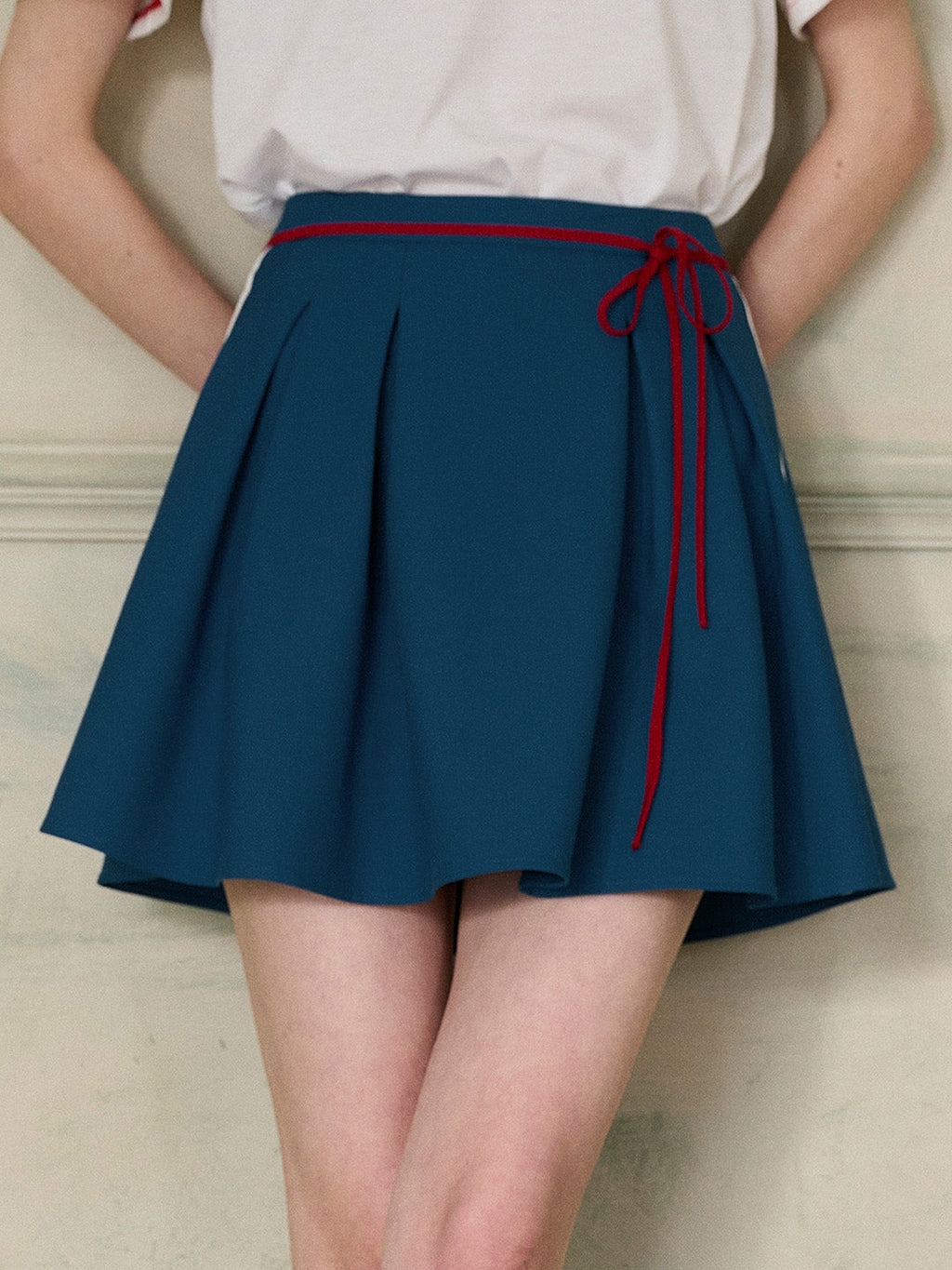 【Final Sale】Hadlee Cute Contrasting Lace-up Pleated A-Line Skirt