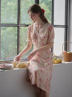 【Final Sale】Stormi Charming V-neck Lace Trimmed Floral Print Dress