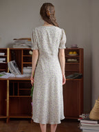 【Final Sale】Stormi Charming V-neck Lace Trimmed Floral Print Dress