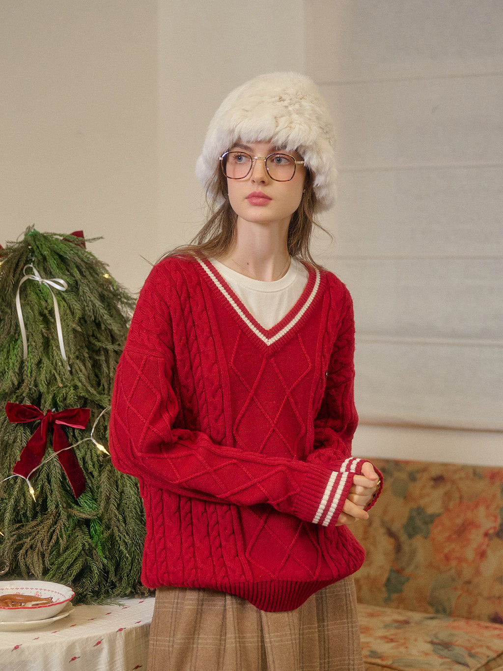 【Final Sale】Reese V-Neck Constraing Ribbed Wool Sweater - Red