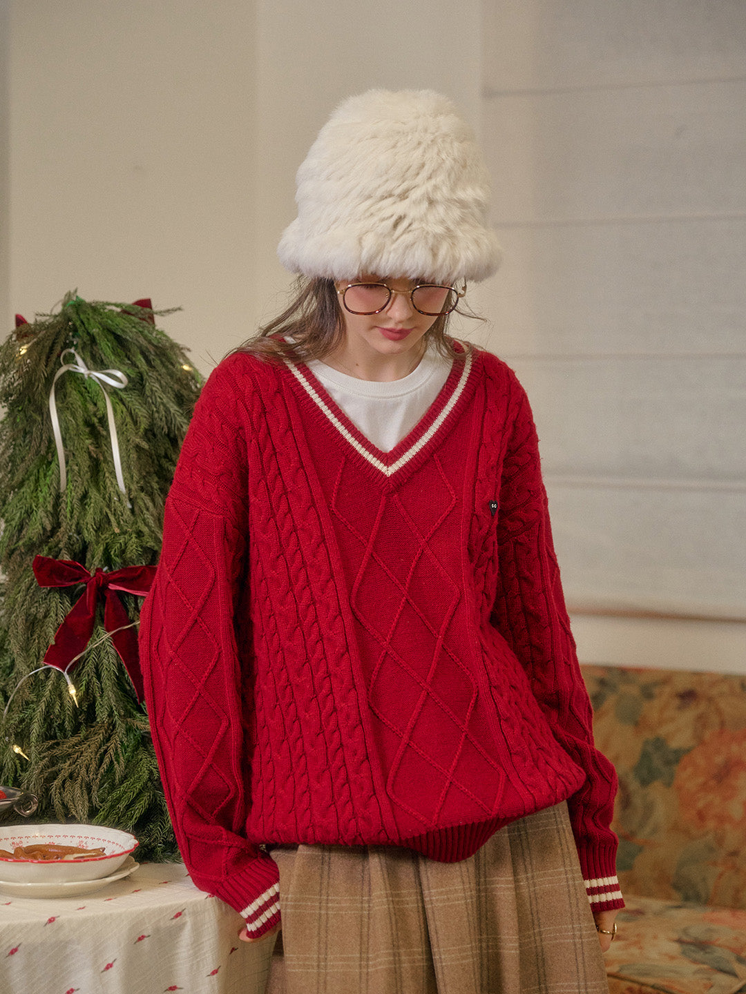 【Final Sale】Reese V-Neck Constraing Ribbed Wool Sweater - Red