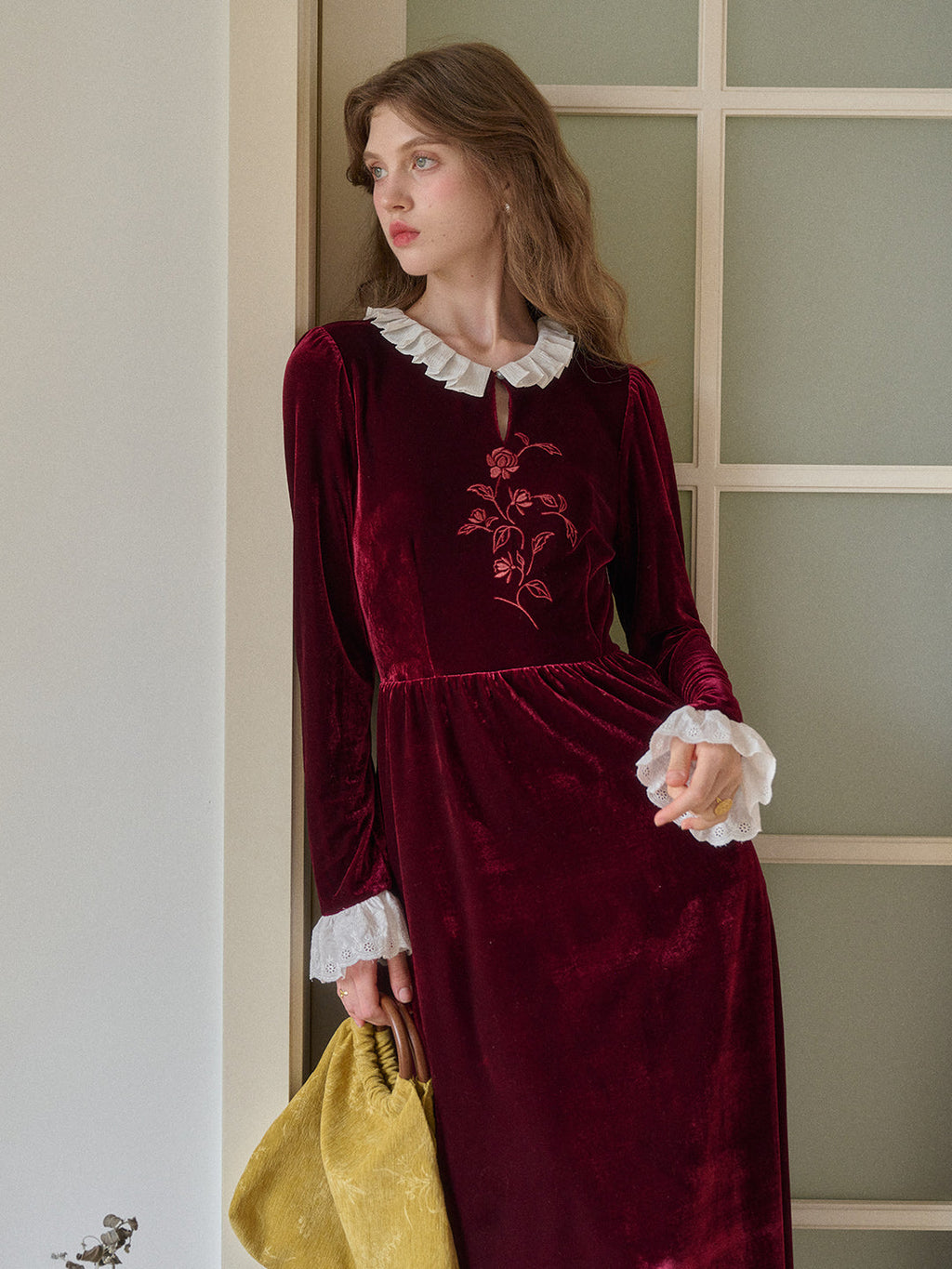 Aliana Round Neck Embroidery Velvet Dress