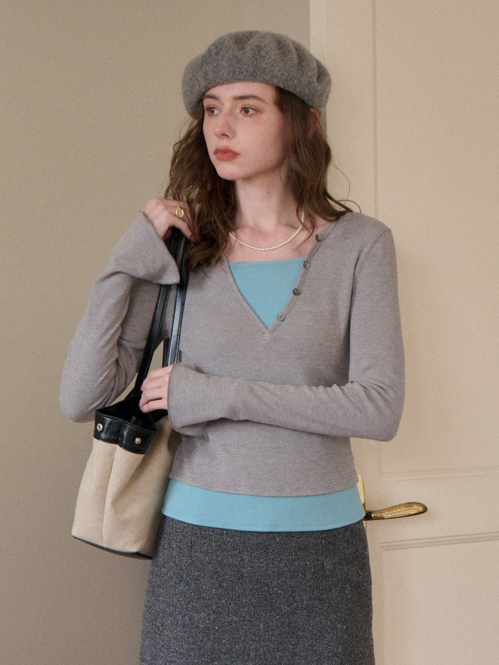 Zaniyah V-Neck Knit Top