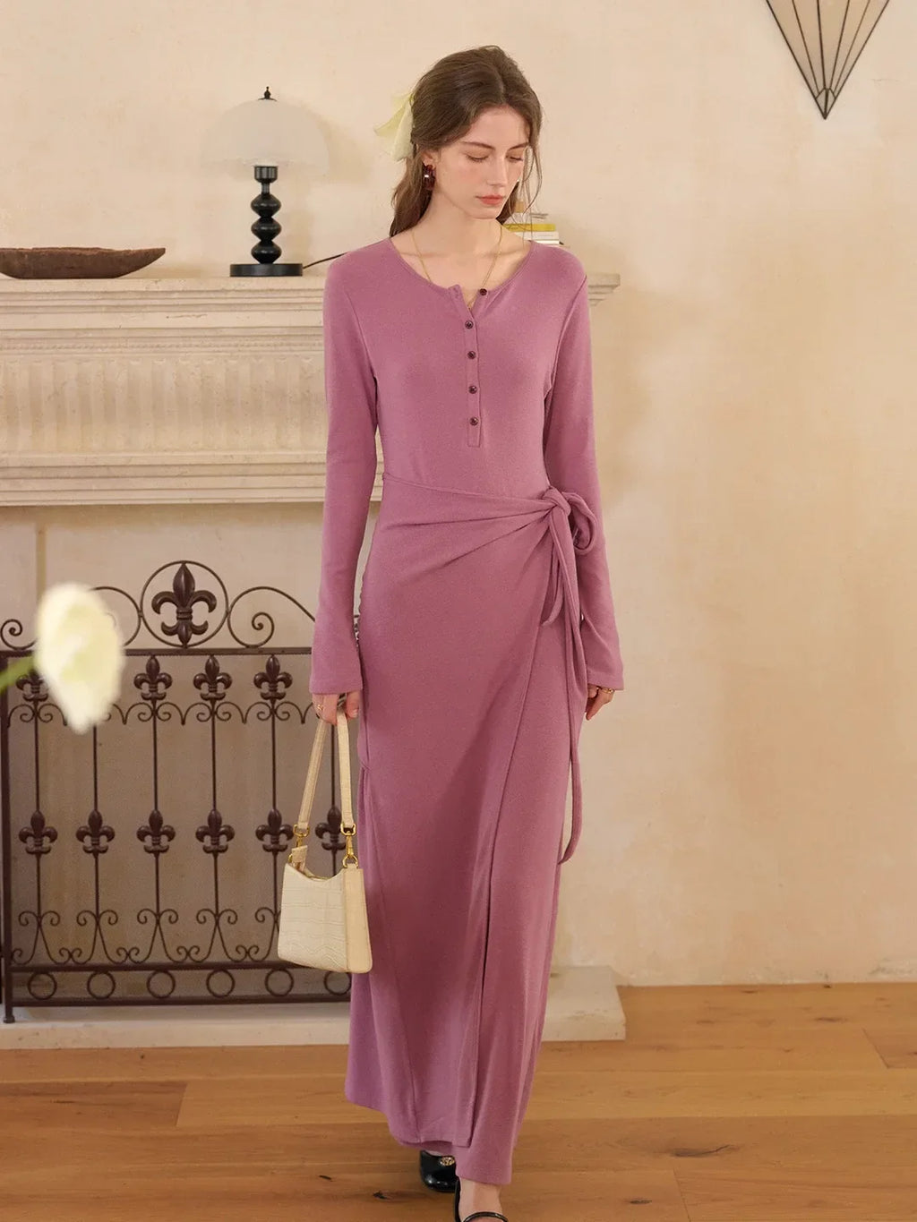 Cielo Rounc Neck Knot Dress