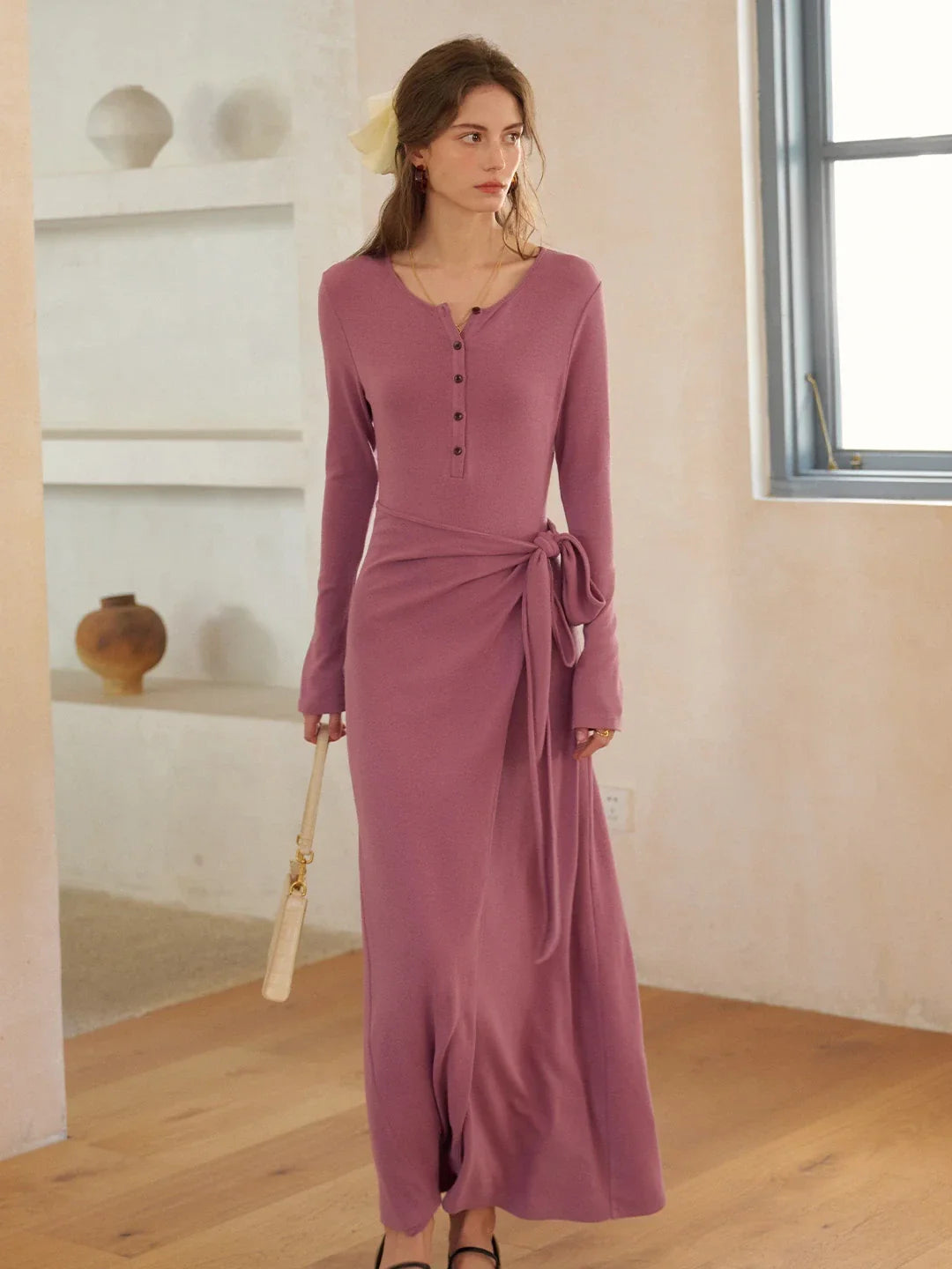 Cielo Rounc Neck Knot Dress
