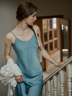 【Final Sale】Nancy Simple V-Neck Slip Dress