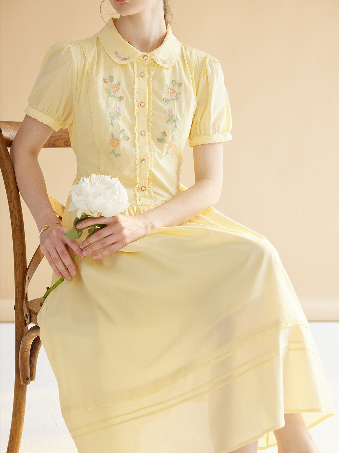 【Final Sale】Maryam Floral Embroidery Puff Sleeve Button Front Peter Pan Collar Dress