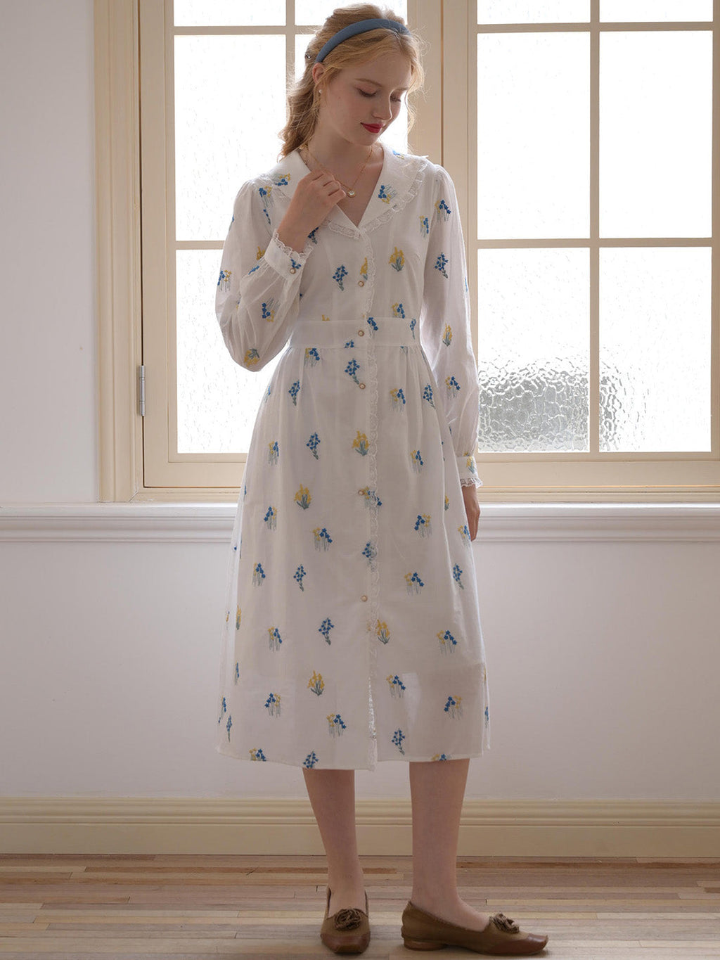【Final Sale】Keyla Floral Embroidery V-Neck Cotton Dress